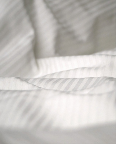 Prześcieradło hotelowe Adamaszek 240x240 cm, 100% bawełna 145 g Prześcieradło hotelowe Adamaszek 240x240 cm, 100% bawełna 145 g